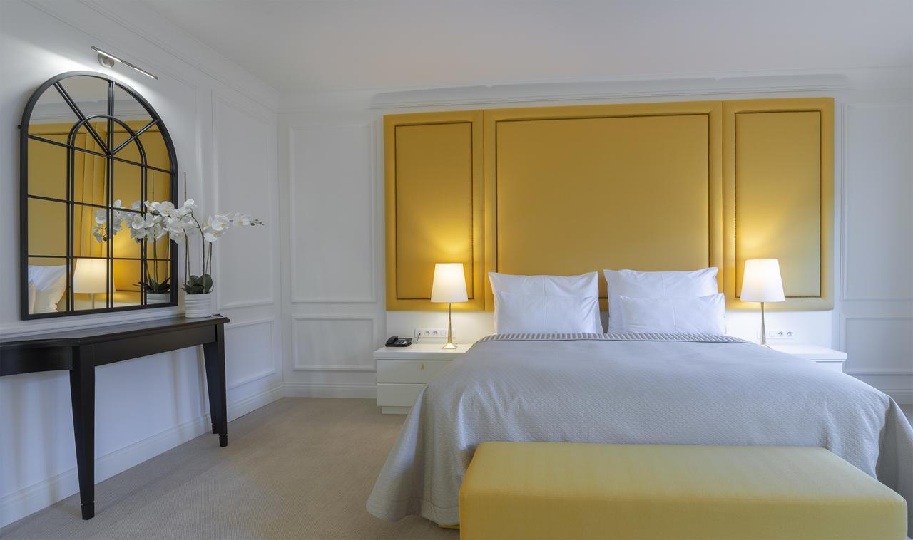 Boutique Hotel Corso Karlovy Vary Exterior photo