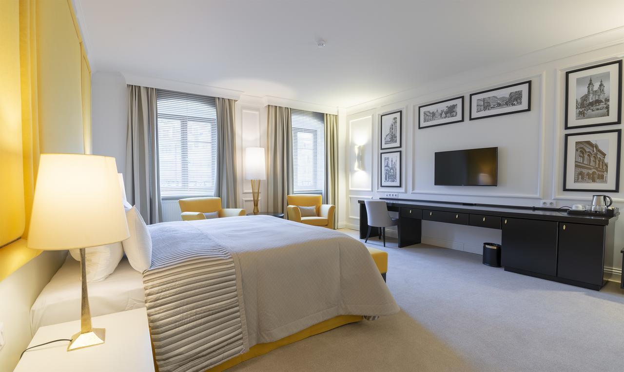 Boutique Hotel Corso Karlovy Vary Exterior photo